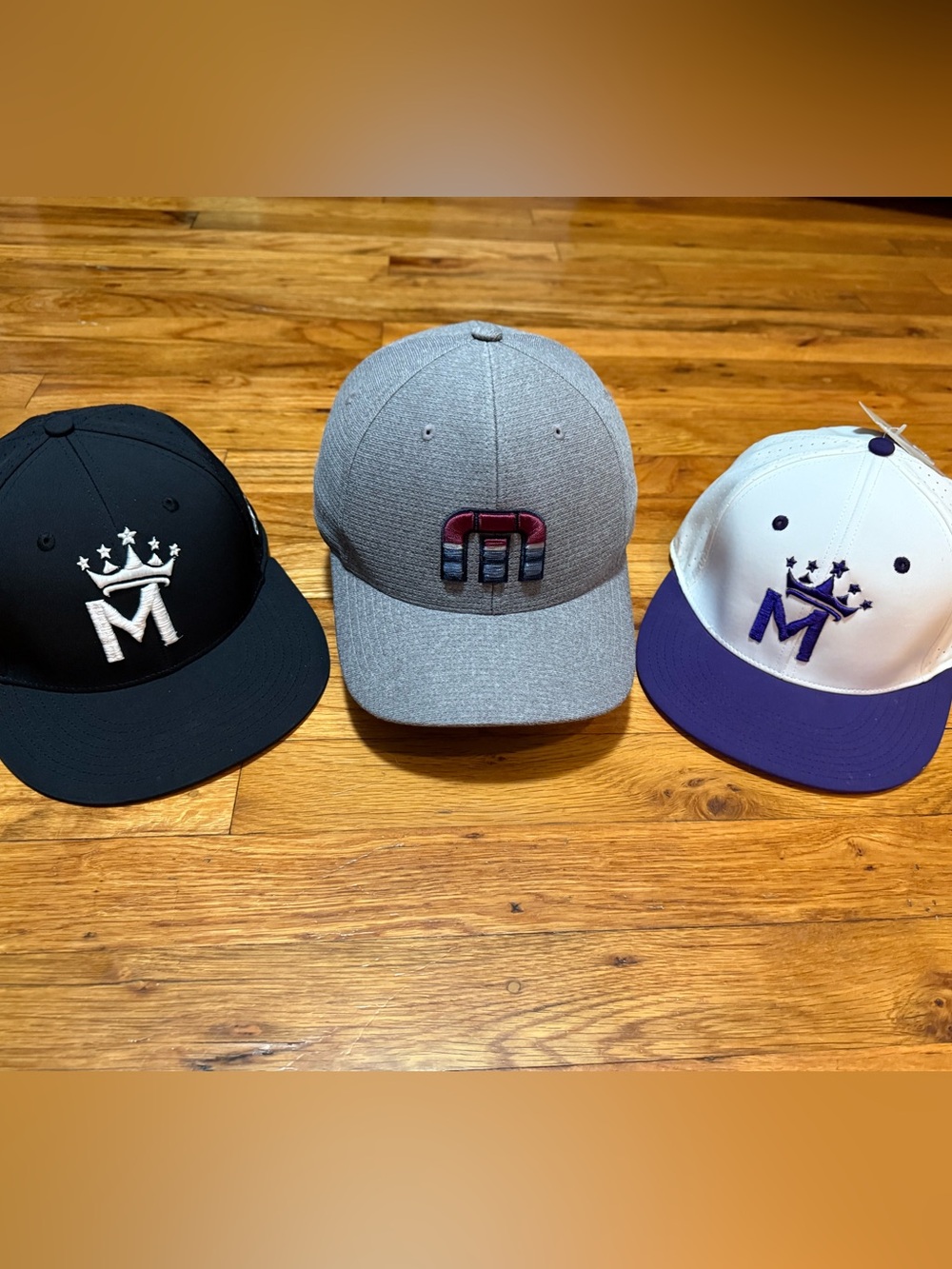 Travis Mathew King Of Golf Lot Of 3 2-Small/Medium & 1- L/XL Flex Fit Hats Caps